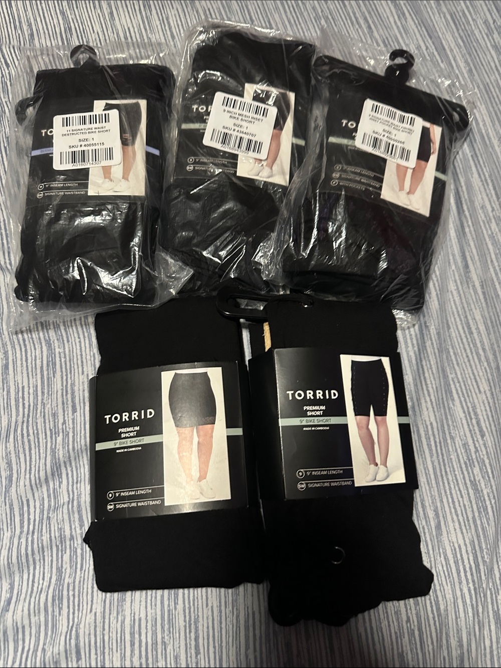 Torrid - Picture 1 of 6